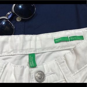 United Colors of Benetton/ H&M Bottoms - 2 piece bundle Boys Pants and H&M shirt United Colors of Benetton/ H&M Bottoms - 2 piece bundle Boys Pants and H&M shirt